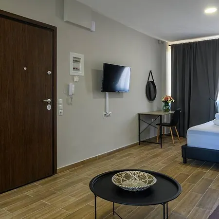 Stylish Urban Haven Appartamento Kalamata