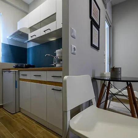 Stylish Urban Haven * Kalamata